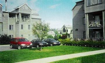Holiday Villa Resorts At Mont Ste Anne Beaupre Exterior photo